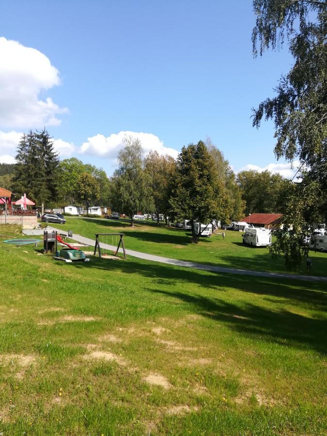 Kemp Lipno - Jenisov Hotel Horni Plana Exterior photo